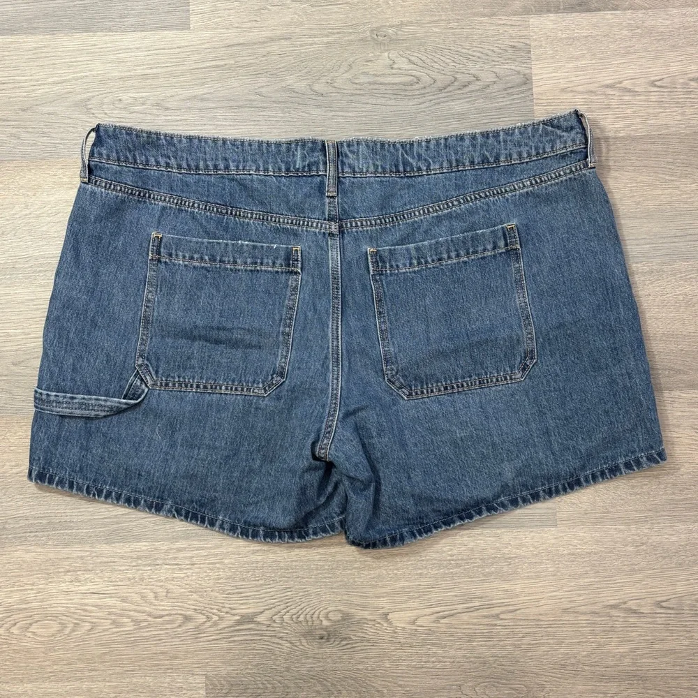 Hollister Low-Rise Baggy Denim Carpenter Jean Shorts - size 20 NWT‎